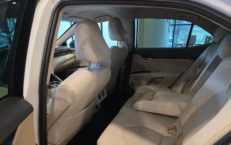 Toyota Camry, 2021 год, 3 100 000 рублей, 22 фотография