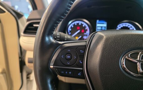 Toyota Camry, 2021 год, 3 100 000 рублей, 18 фотография