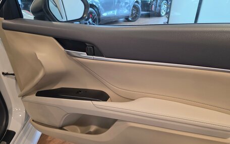 Toyota Camry, 2021 год, 3 100 000 рублей, 26 фотография