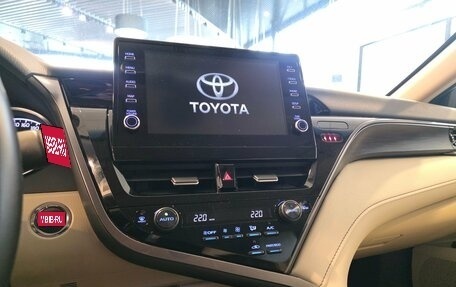 Toyota Camry, 2021 год, 3 100 000 рублей, 16 фотография