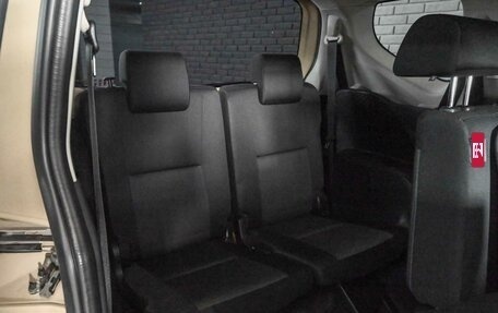 Toyota Sienta II, 2021 год, 1 640 000 рублей, 12 фотография