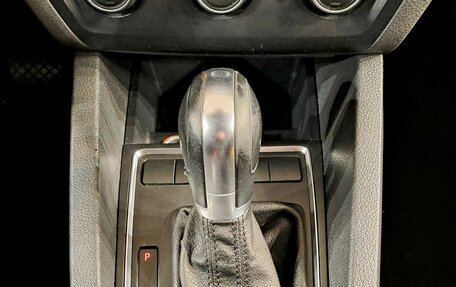 Volkswagen Jetta VI, 2015 год, 890 000 рублей, 21 фотография