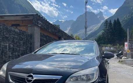 Opel Astra J, 2012 год, 700 000 рублей, 1 фотография