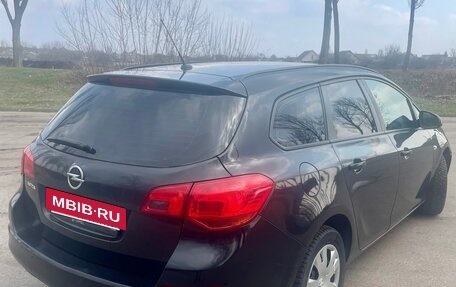 Opel Astra J, 2012 год, 700 000 рублей, 8 фотография