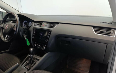 Skoda Octavia, 2018 год, 2 199 000 рублей, 5 фотография