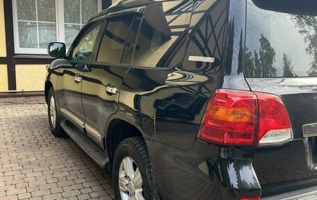 Toyota Land Cruiser 200, 2015 год, 4 300 000 рублей, 4 фотография