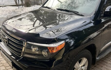 Toyota Land Cruiser 200, 2015 год, 4 300 000 рублей, 2 фотография