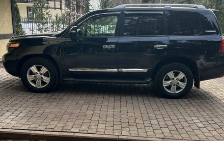 Toyota Land Cruiser 200, 2015 год, 4 300 000 рублей, 6 фотография