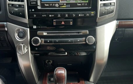 Toyota Land Cruiser 200, 2015 год, 4 300 000 рублей, 12 фотография