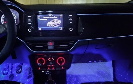 Volkswagen Polo VI (EU Market), 2020 год, 1 000 000 рублей, 8 фотография