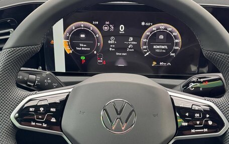 Volkswagen Tiguan, 2025 год, 4 659 000 рублей, 9 фотография