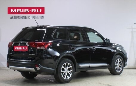 Mitsubishi Outlander III рестайлинг 3, 2016 год, 1 839 000 рублей, 2 фотография
