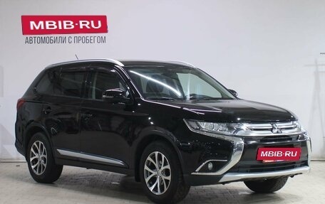 Mitsubishi Outlander III рестайлинг 3, 2016 год, 1 839 000 рублей, 3 фотография