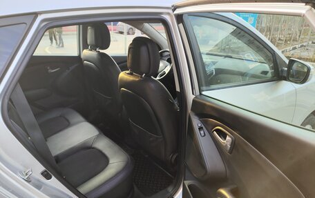 Hyundai ix35 I рестайлинг, 2012 год, 1 100 000 рублей, 11 фотография