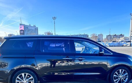 KIA Carnival III, 2018 год, 2 490 000 рублей, 4 фотография