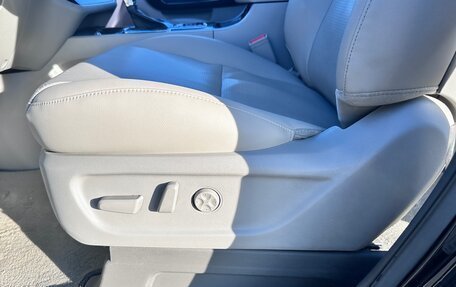 KIA Carnival III, 2018 год, 2 490 000 рублей, 17 фотография