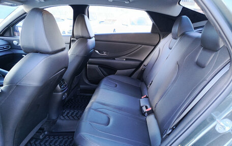 Hyundai Elantra, 2025 год, 2 399 000 рублей, 16 фотография