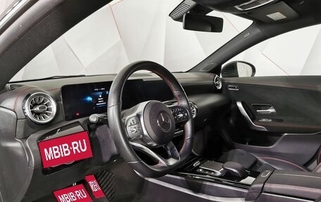 Mercedes-Benz CLA, 2020 год, 2 995 000 рублей, 19 фотография