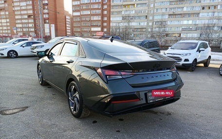 Hyundai Elantra, 2025 год, 2 399 000 рублей, 11 фотография