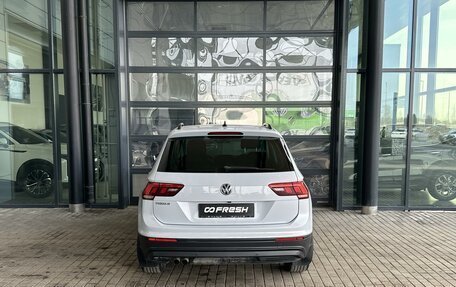 Volkswagen Tiguan II, 2019 год, 2 750 000 рублей, 3 фотография