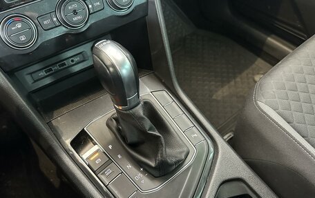 Volkswagen Tiguan II, 2019 год, 2 750 000 рублей, 14 фотография