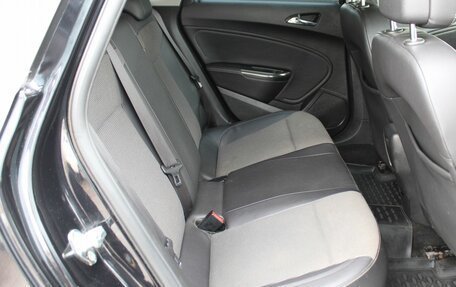 Opel Astra J, 2011 год, 569 000 рублей, 21 фотография