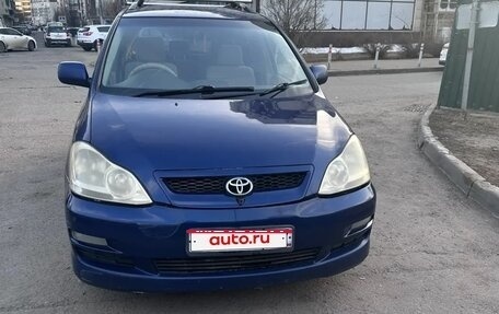 Toyota Ipsum II, 2003 год, 700 000 рублей, 1 фотография
