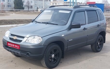 Chevrolet Niva I рестайлинг, 2016 год, 700 000 рублей, 1 фотография