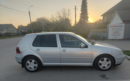 Volkswagen Golf IV, 1998 год, 330 000 рублей, 2 фотография
