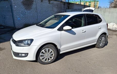 Volkswagen Polo VI (EU Market), 2011 год, 699 000 рублей, 2 фотография