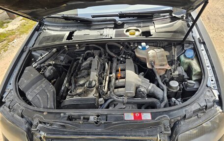 Audi A4, 2002 год, 390 000 рублей, 14 фотография