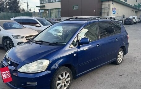 Toyota Ipsum II, 2003 год, 700 000 рублей, 2 фотография