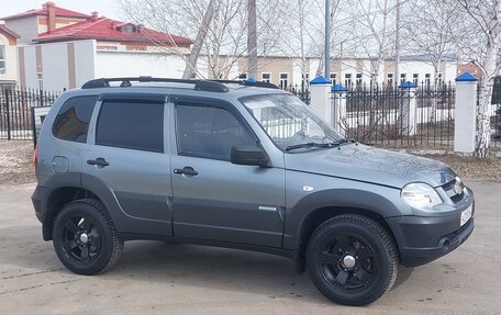 Chevrolet Niva I рестайлинг, 2016 год, 700 000 рублей, 4 фотография