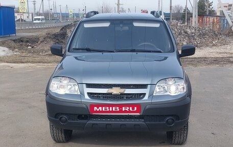 Chevrolet Niva I рестайлинг, 2016 год, 700 000 рублей, 2 фотография