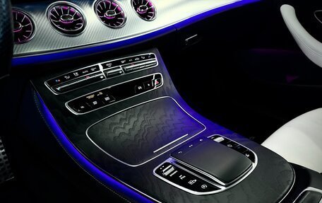 Mercedes-Benz E-Класс, 2021 год, 5 500 000 рублей, 19 фотография