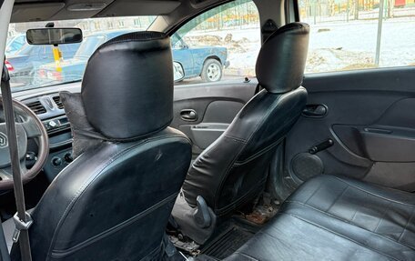 Renault Logan II, 2016 год, 350 000 рублей, 6 фотография