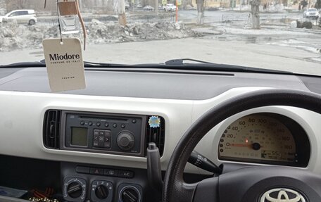 Toyota Passo III, 2011 год, 750 000 рублей, 8 фотография