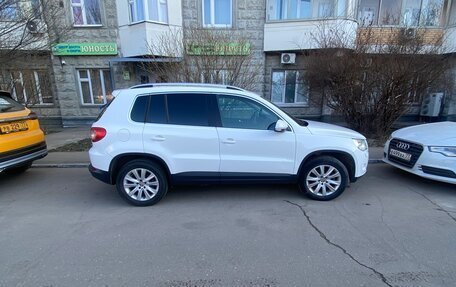 Volkswagen Tiguan I, 2010 год, 990 000 рублей, 3 фотография