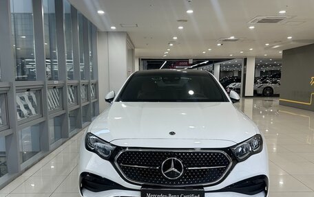 Mercedes-Benz E-Класс, 2025 год, 6 260 000 рублей, 3 фотография