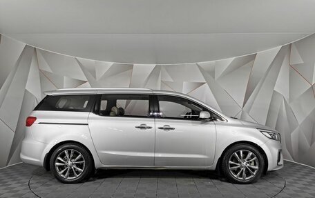 KIA Carnival III, 2018 год, 2 995 000 рублей, 6 фотография