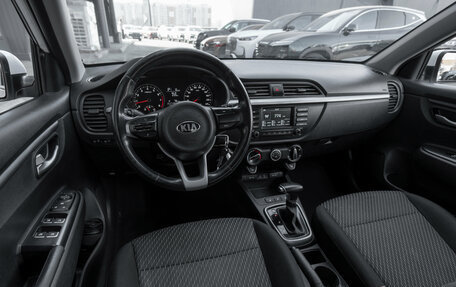 KIA Rio IV, 2018 год, 1 075 000 рублей, 7 фотография