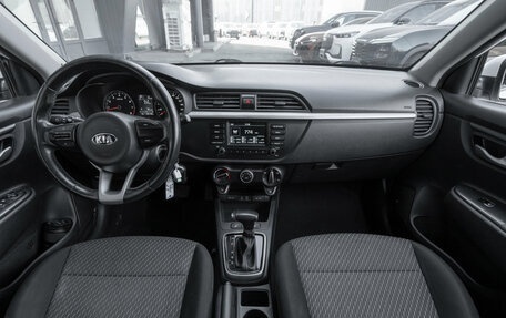 KIA Rio IV, 2018 год, 1 075 000 рублей, 8 фотография