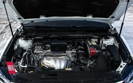 Toyota Camry, 2020 год, 2 600 000 рублей, 10 фотография