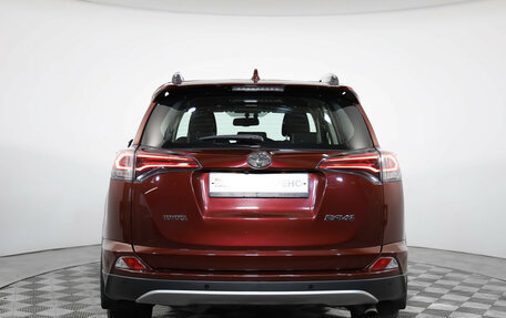 Toyota RAV4, 2018 год, 2 049 000 рублей, 6 фотография