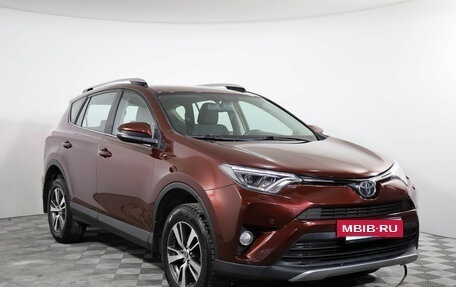 Toyota RAV4, 2018 год, 2 049 000 рублей, 3 фотография