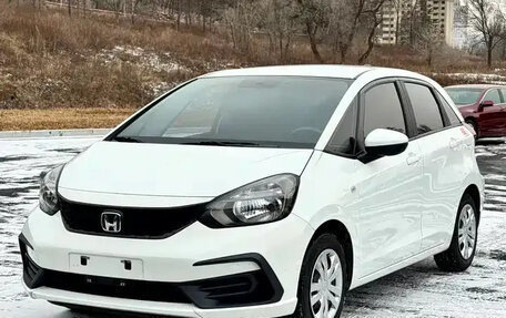 Honda Fit, 2022 год, 1 335 000 рублей, 1 фотография