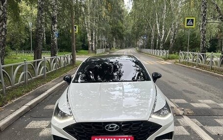 Hyundai Sonata VIII, 2021 год, 2 350 000 рублей, 1 фотография