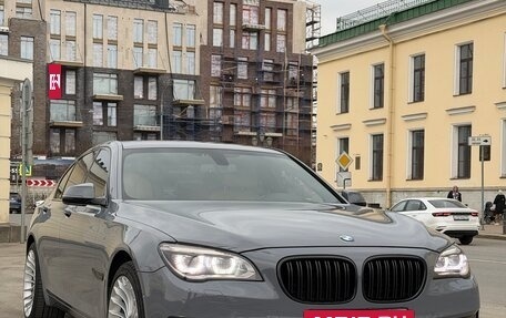 BMW 7 серия, 2014 год, 2 450 000 рублей, 2 фотография