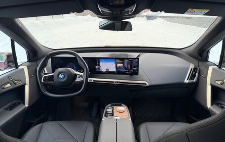 BMW iX, 2021 год, 5 999 000 рублей, 30 фотография