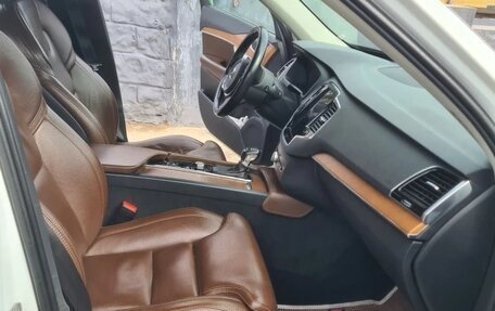 Volvo XC90 II рестайлинг, 2017 год, 3 860 000 рублей, 11 фотография